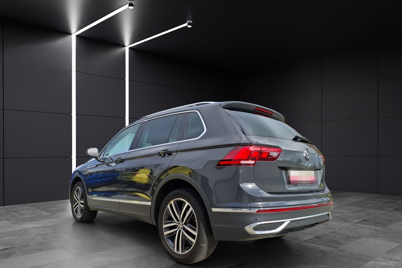 Volkswagen Tiguan TDI Elegance DSG 4Mo Matrix AHK Navi AIF´ foto 3