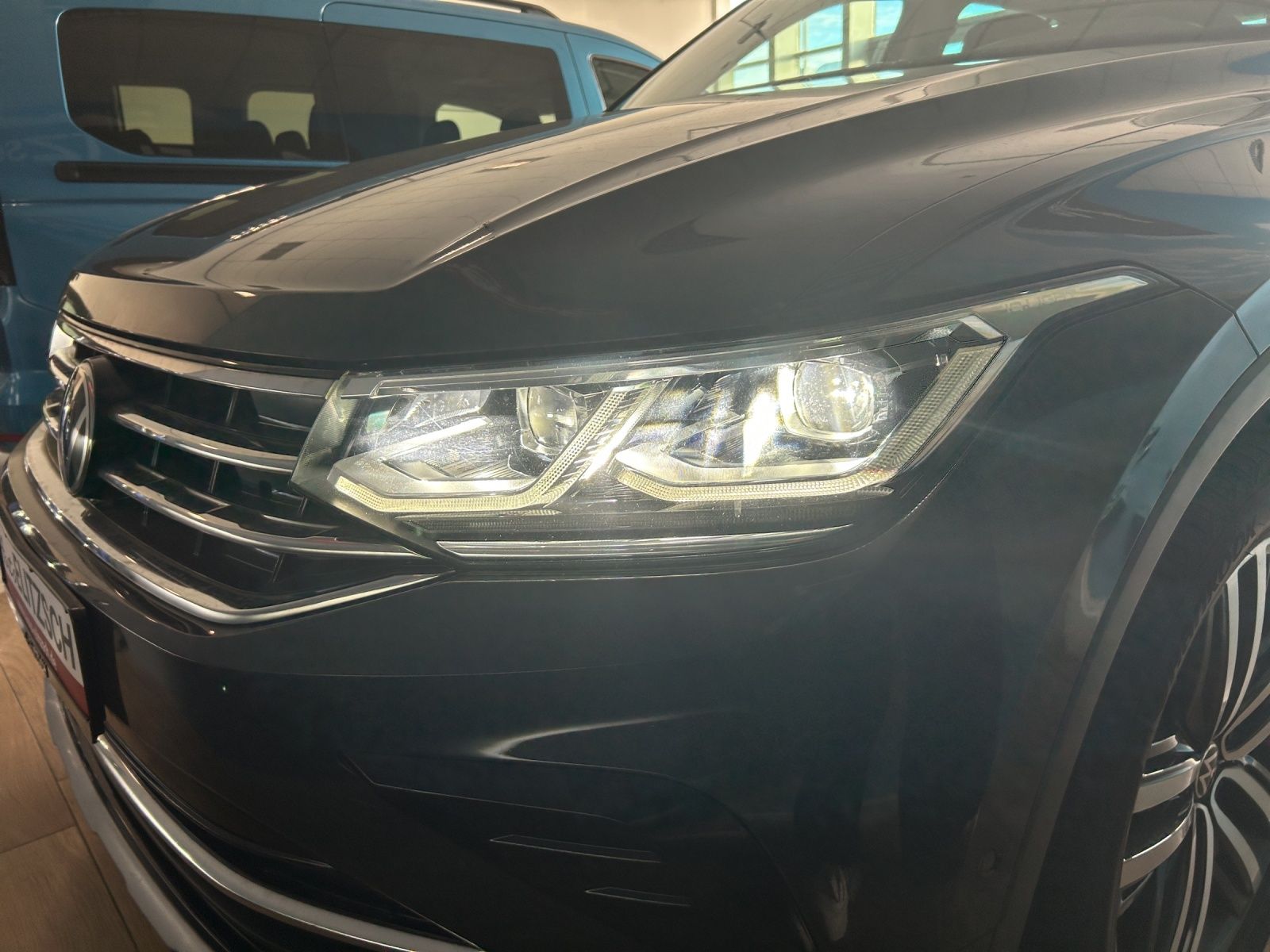 Volkswagen Tiguan TDI Elegance DSG 4Mo Matrix AHK Navi AIF´ foto 23