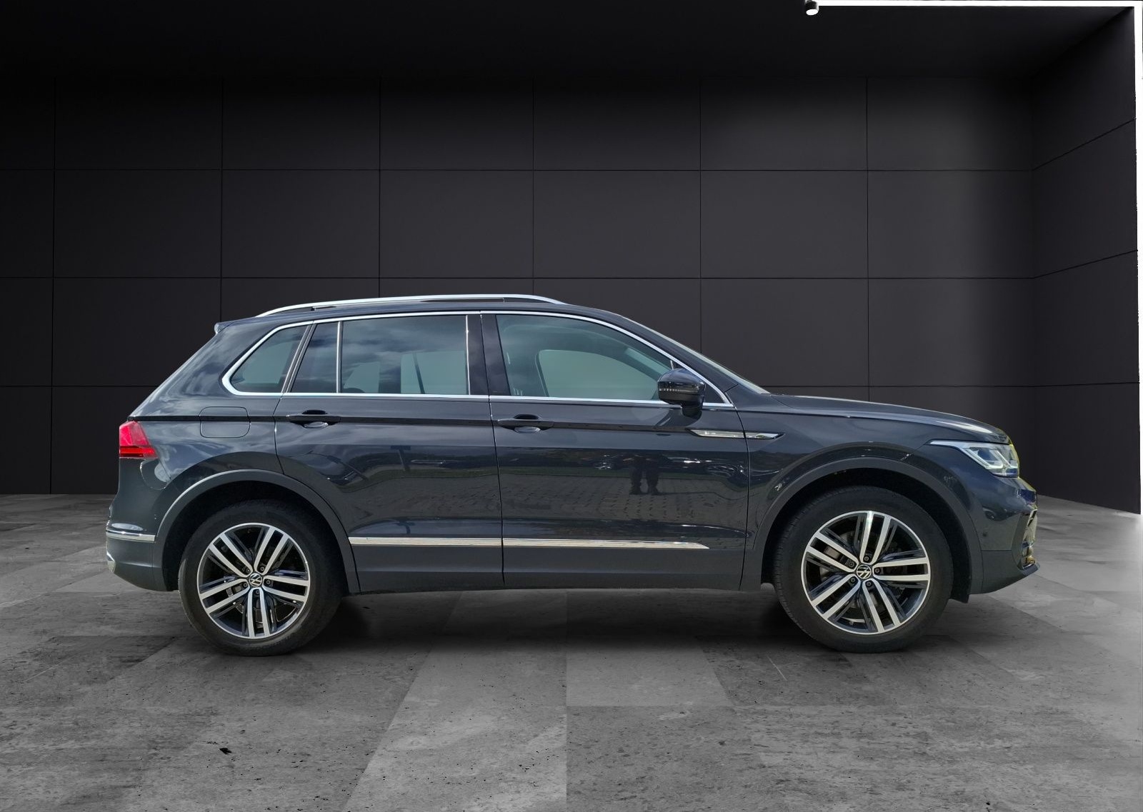 Volkswagen Tiguan TDI Elegance DSG 4Mo Matrix AHK Navi AIF´ foto 6