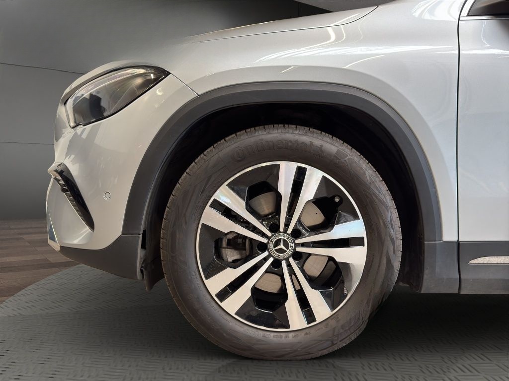 Mercedes-Benz GLA 200 EDITION DISTRONIC PANO KEYLESS 360° AHK foto 16