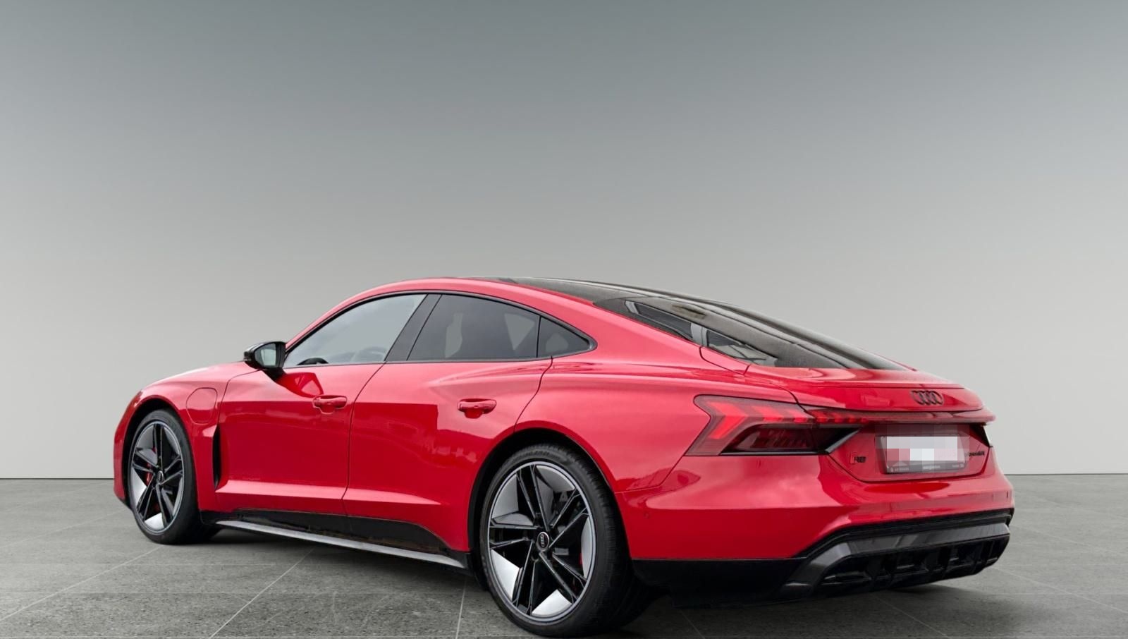 Audi e-tron GT RS NP:186.220 B&O Carbon Matrix HUD foto 3