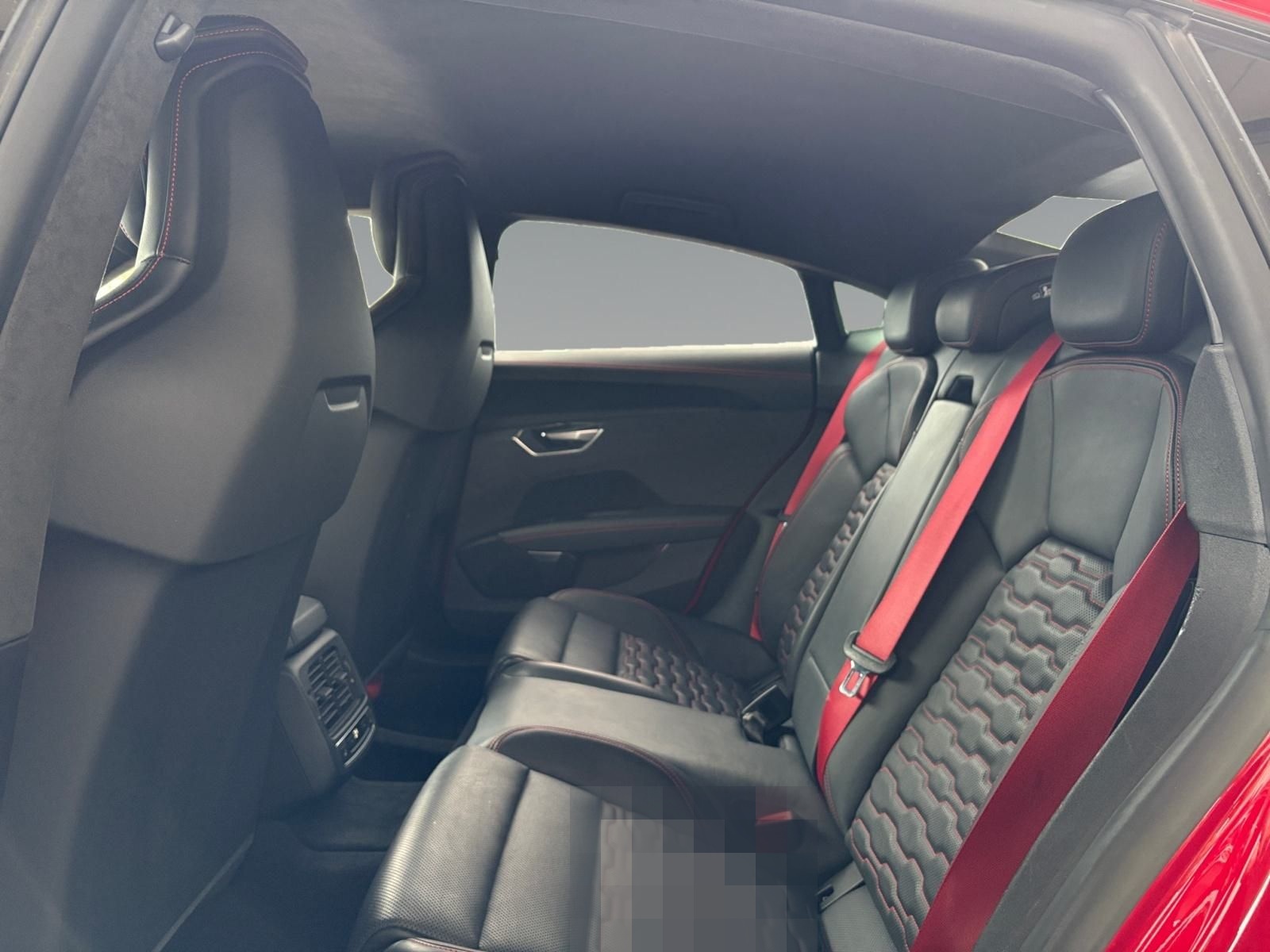Audi e-tron GT RS NP:186.220 B&O Carbon Matrix HUD foto 9