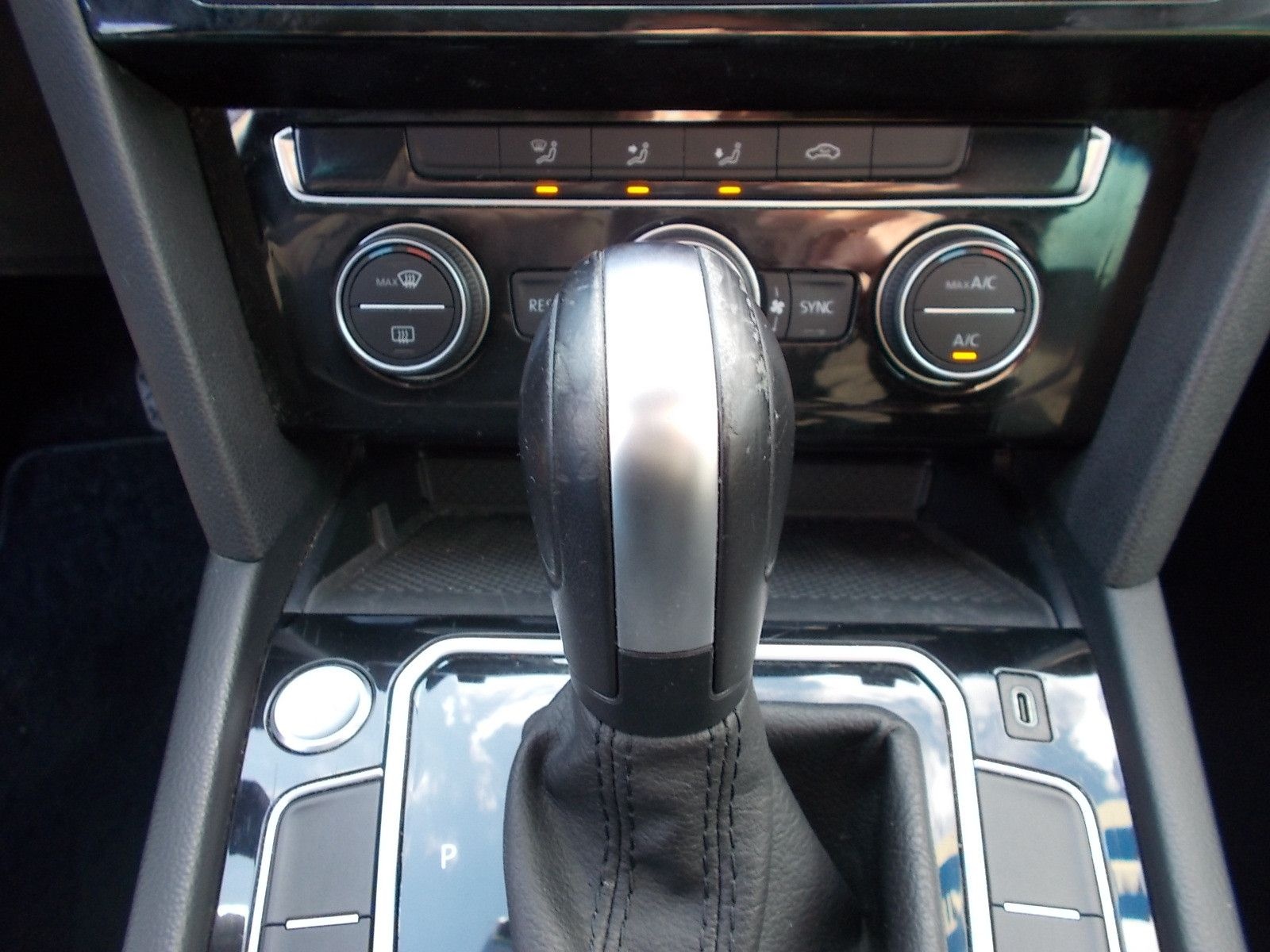 Volkswagen Passat Variant Business, Navi, AHK, PDC, App foto 23