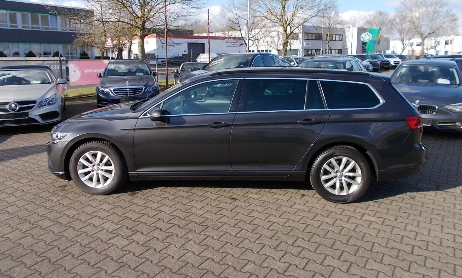 Volkswagen Passat Variant Business, Navi, AHK, PDC, App foto 8