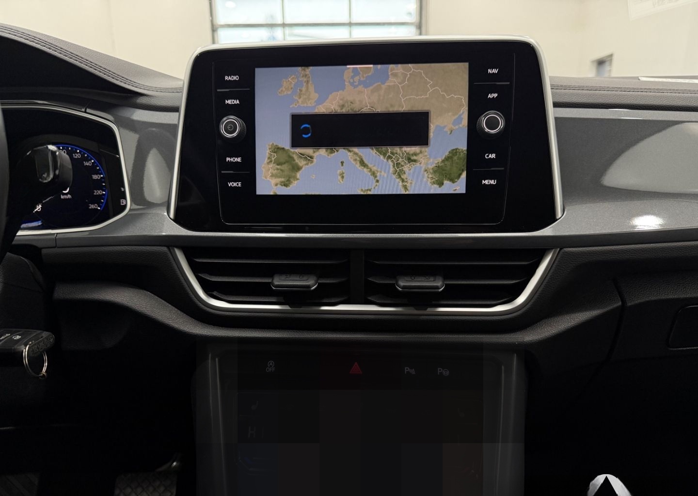 Volkswagen T-Roc Style 1.5 TSI /AHK /LED /V-COCKPIT foto 6