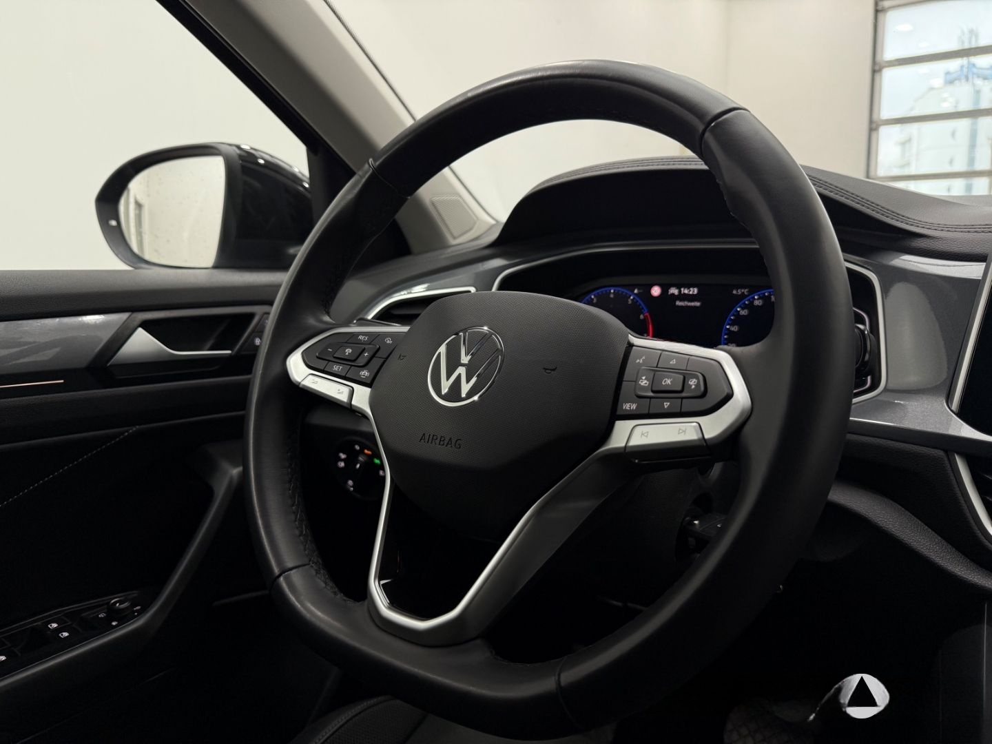 Volkswagen T-Roc Style 1.5 TSI /AHK /LED /V-COCKPIT foto 7