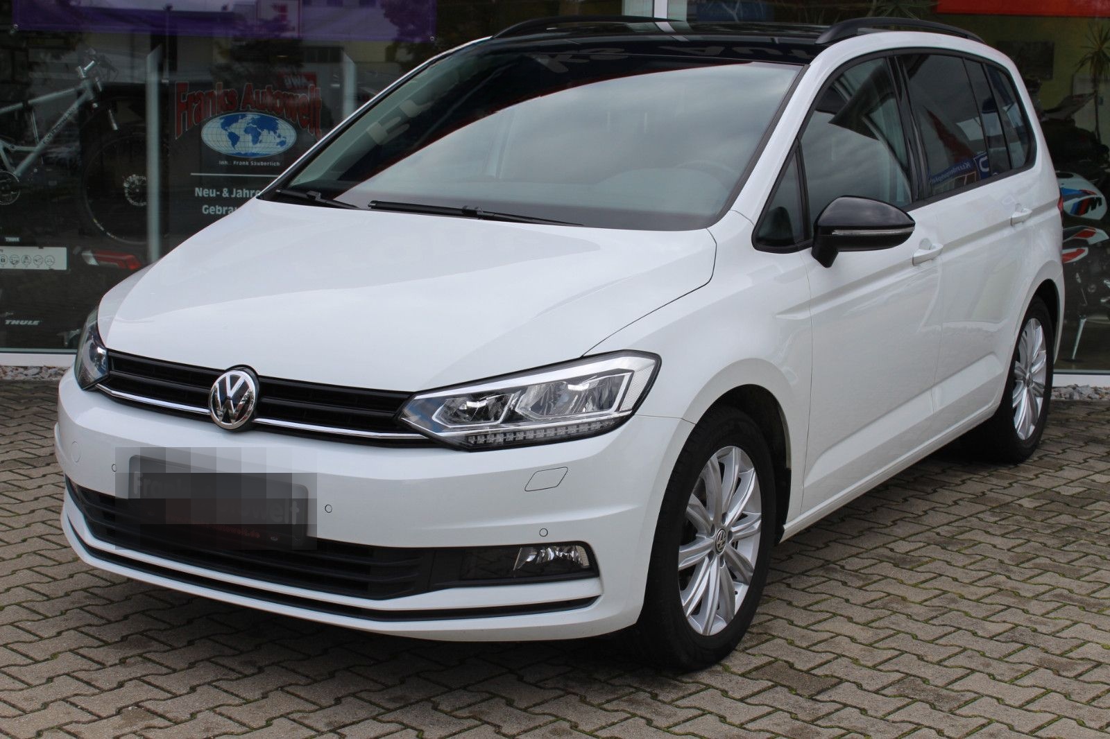 Volkswagen Touran 1.4l Highline + AHK foto 4