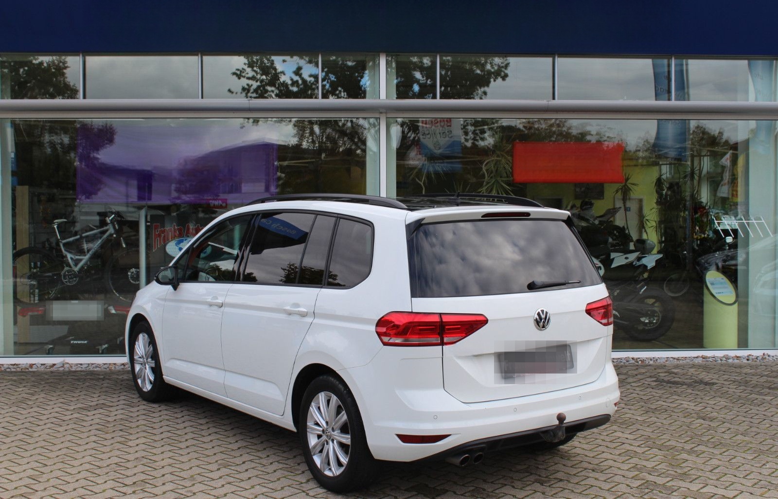 Volkswagen Touran 1.4l Highline + AHK foto 7