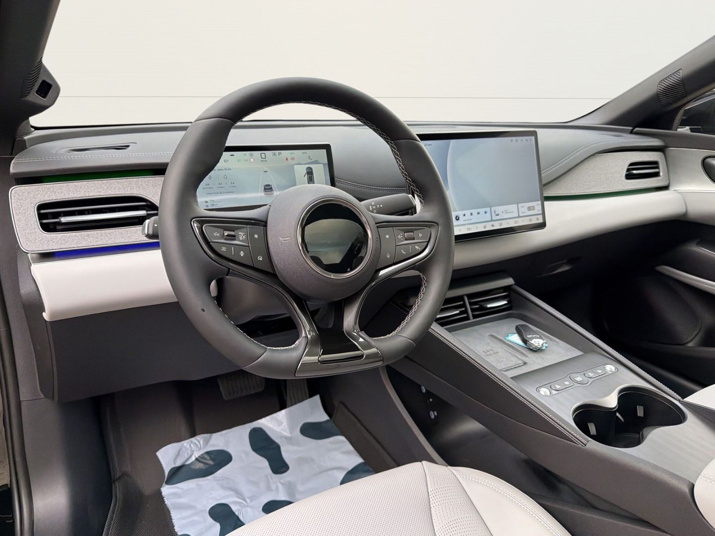 BYD Seal 6 DM-i Touring Comfort Lite+Pano+ACC+360Kam foto 10