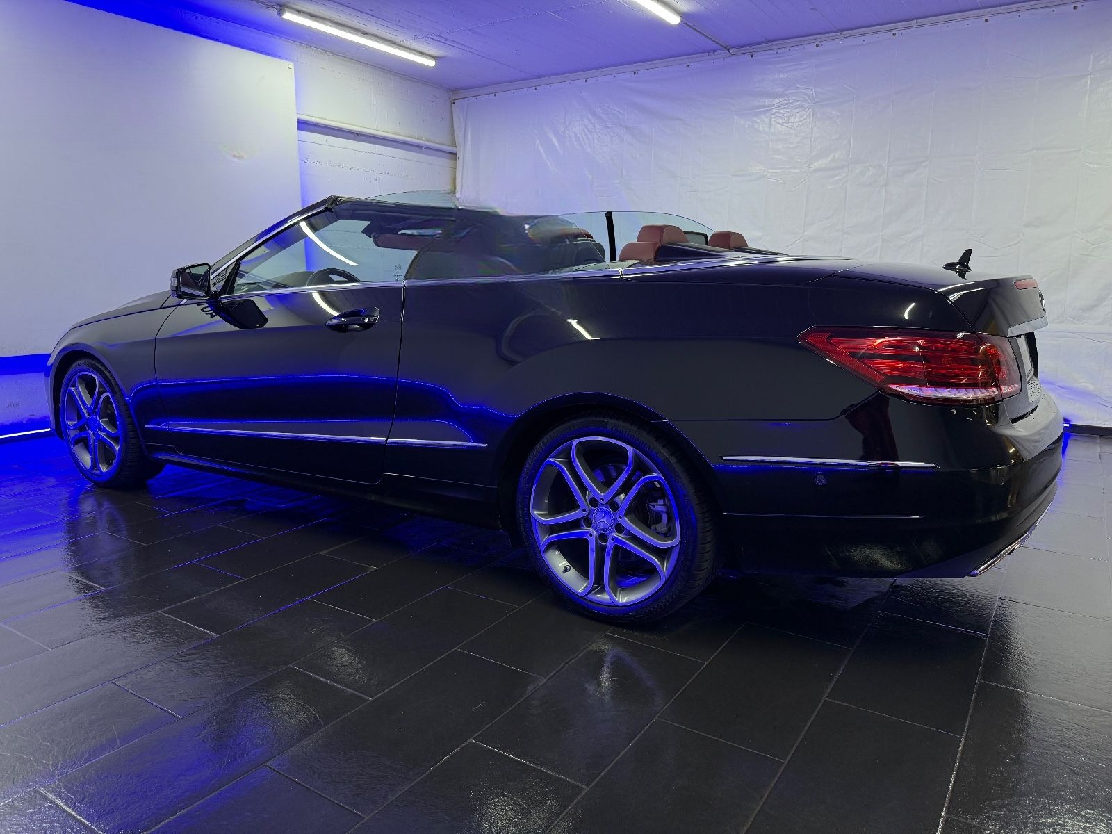 Mercedes-Benz E 200 Cabrio Sport AIRSCARF LEDER LED NAVI 2ZONE foto 20