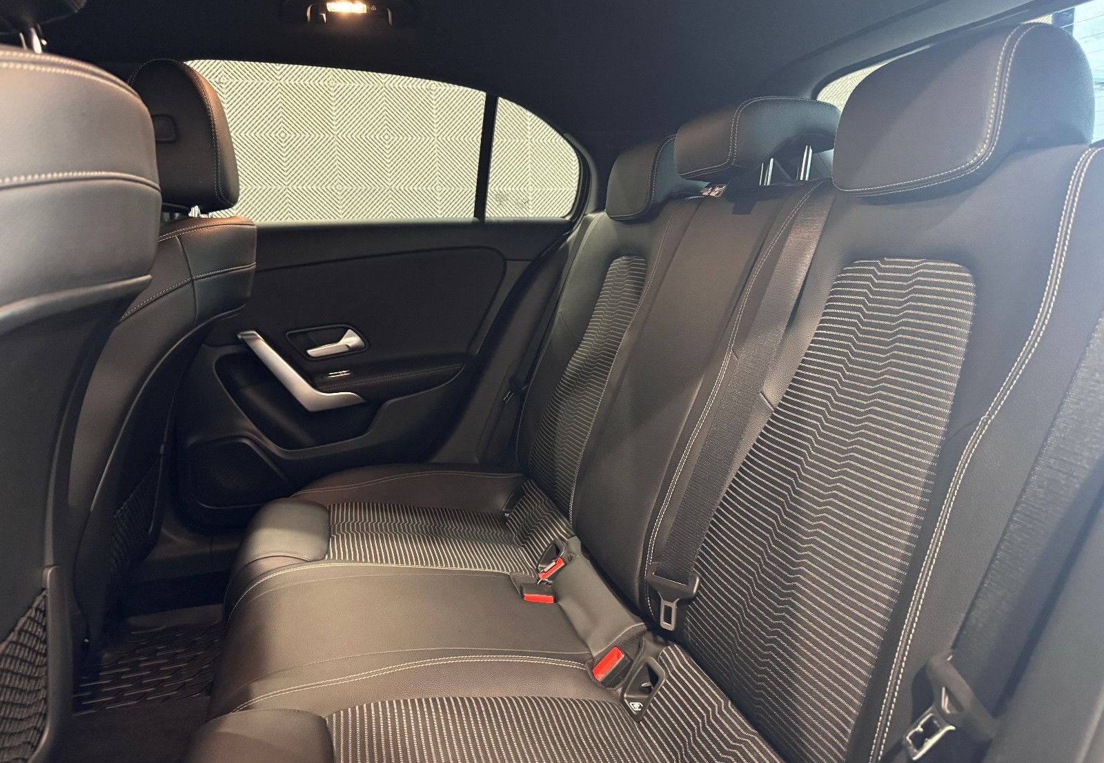 Mercedes-Benz A 250 4Matic*PROGRESSIVE*AHK-TEMPO-LED-MBUX-19" foto 16