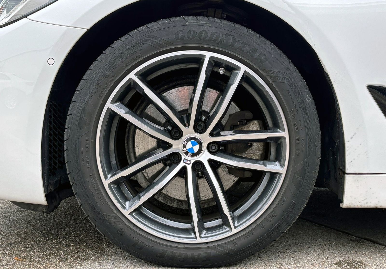 BMW 520d Steptr. Limo M-Sport ACC KAM AHK LED SHZ foto 19