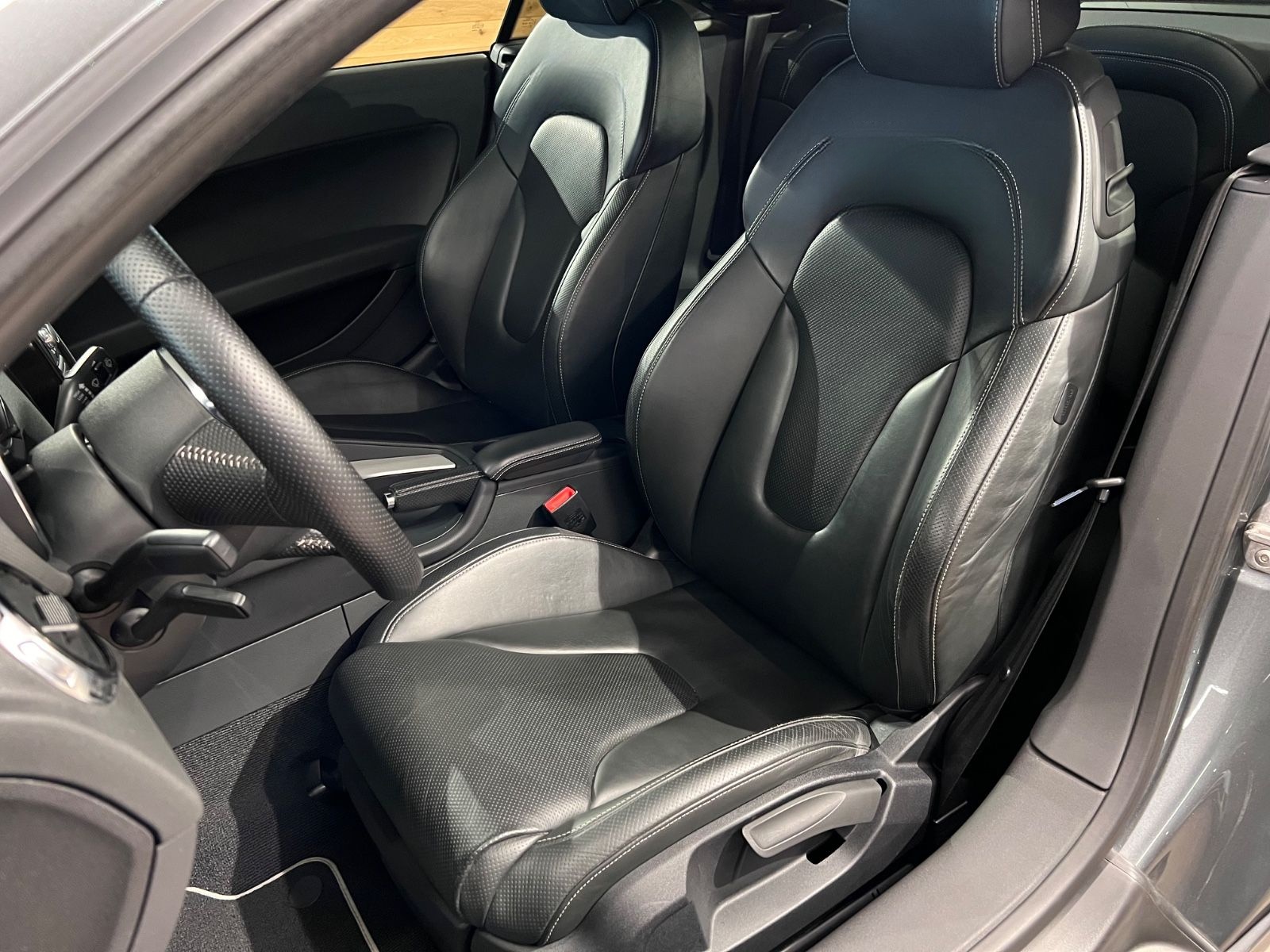 Audi TT RS Coupe 2.5 TFSI quattro NAVI TEMPOMAT BOSE foto 20