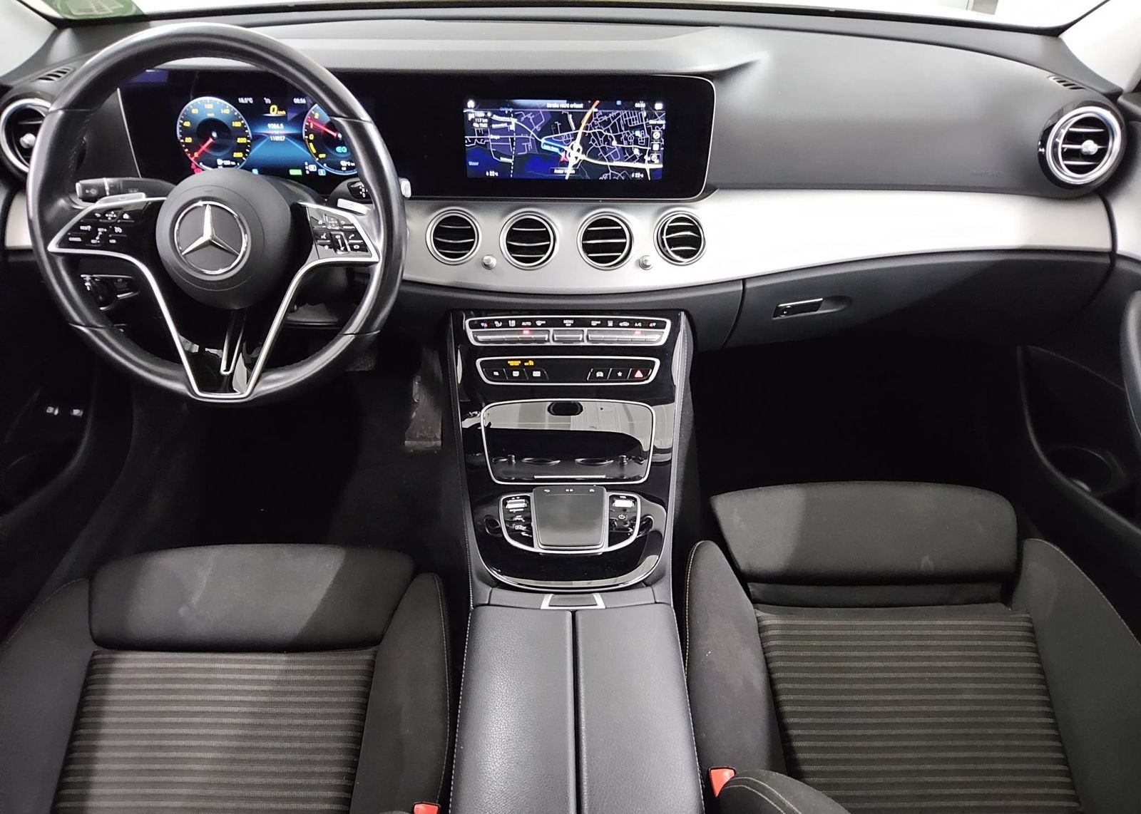 Mercedes-Benz E 300 e Avantgarde Navi LED Widescreen RFK foto 5
