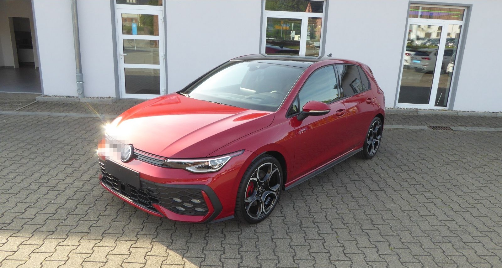 Volkswagen Golf VIII GTI 2.0 TSI DSG IQ LED NAVI P-DACH DCC foto 2