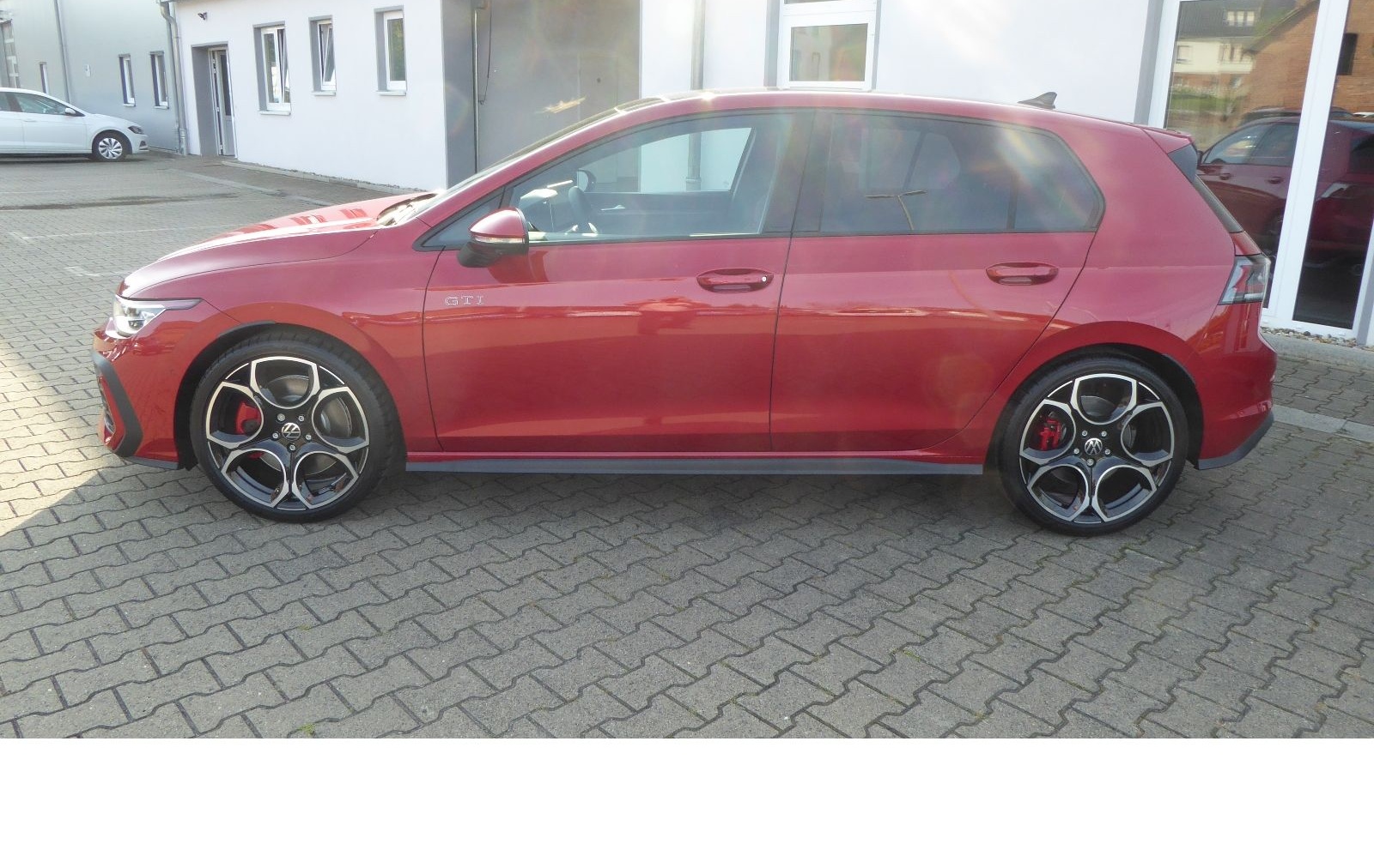 Volkswagen Golf VIII GTI 2.0 TSI DSG IQ LED NAVI P-DACH DCC foto 4
