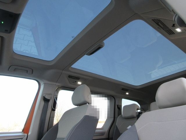 Volkswagen T7 Multivan 2.0 TDI DSG Life AHK/ST-HZ/PANORAMA/ foto 17