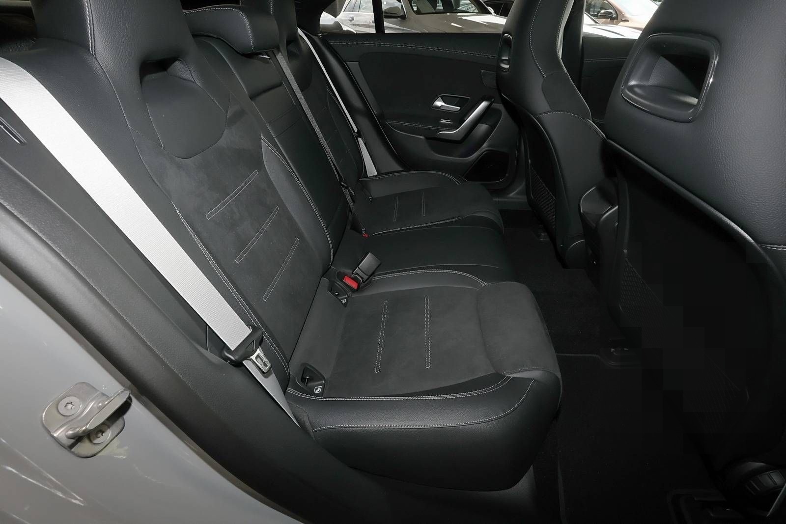 Mercedes-Benz CLA 200 Coupé AMG MBUX+RüKam+M-LED+AHK+Standhzg foto 6