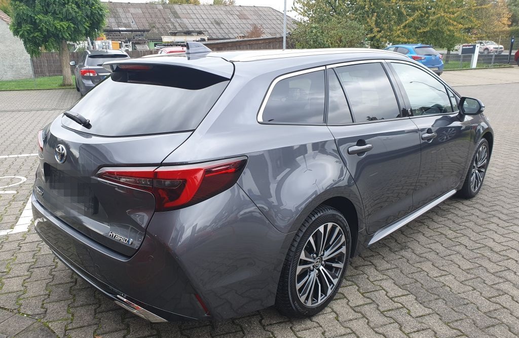 Toyota Corolla 1.8 Hybrid Touring Sports Team D + LED foto 4