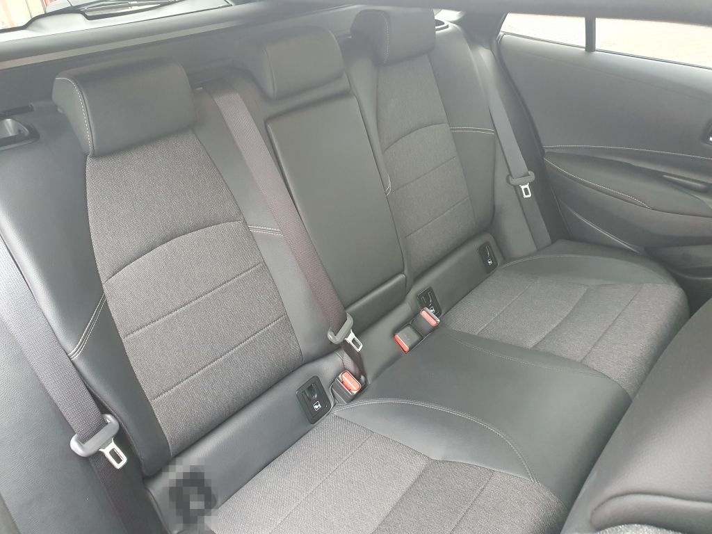 Toyota Corolla 1.8 Hybrid Touring Sports Team D + LED foto 8