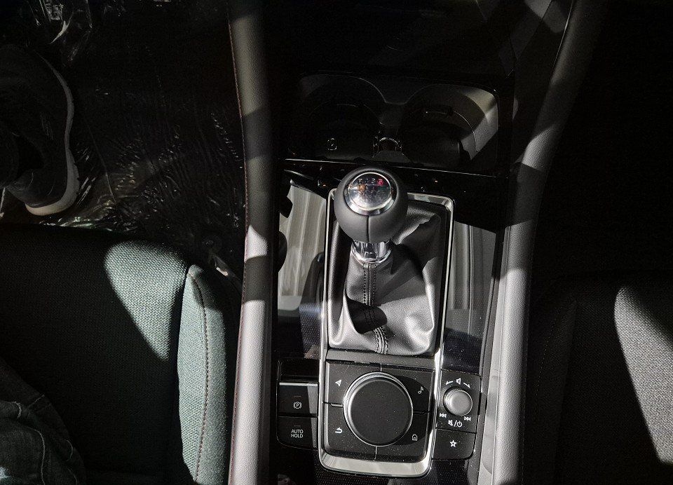 Mazda 3 5HB 2.5L e-SKYACTIV G 140ps 6MT FWD Homura foto 11