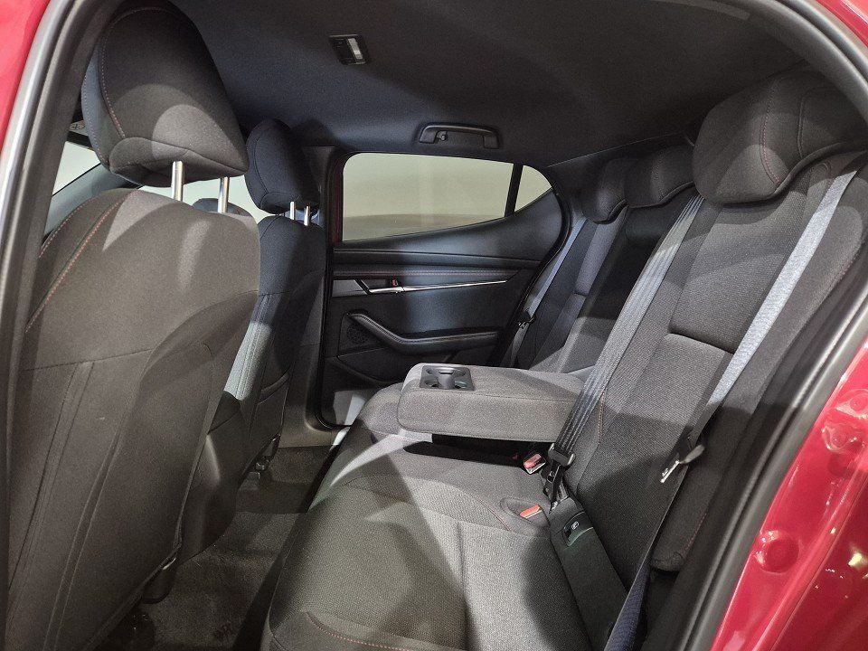 Mazda 3 5HB 2.5L e-SKYACTIV G 140ps 6MT FWD Homura foto 6