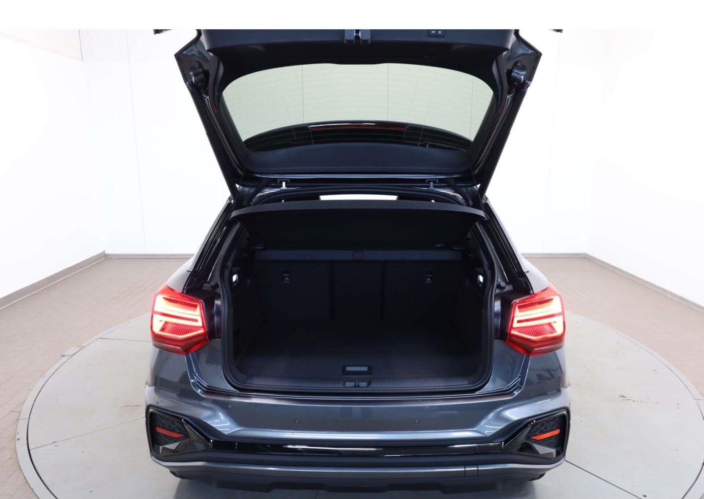 Audi Q2 35 TFSI S line foto 12
