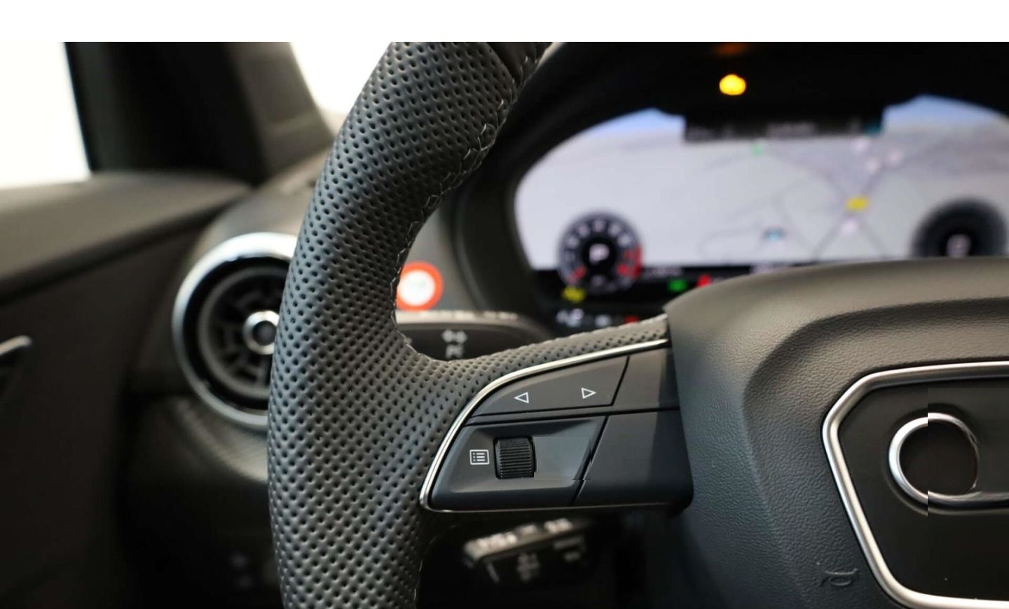 Audi Q2 35 TFSI S line foto 15