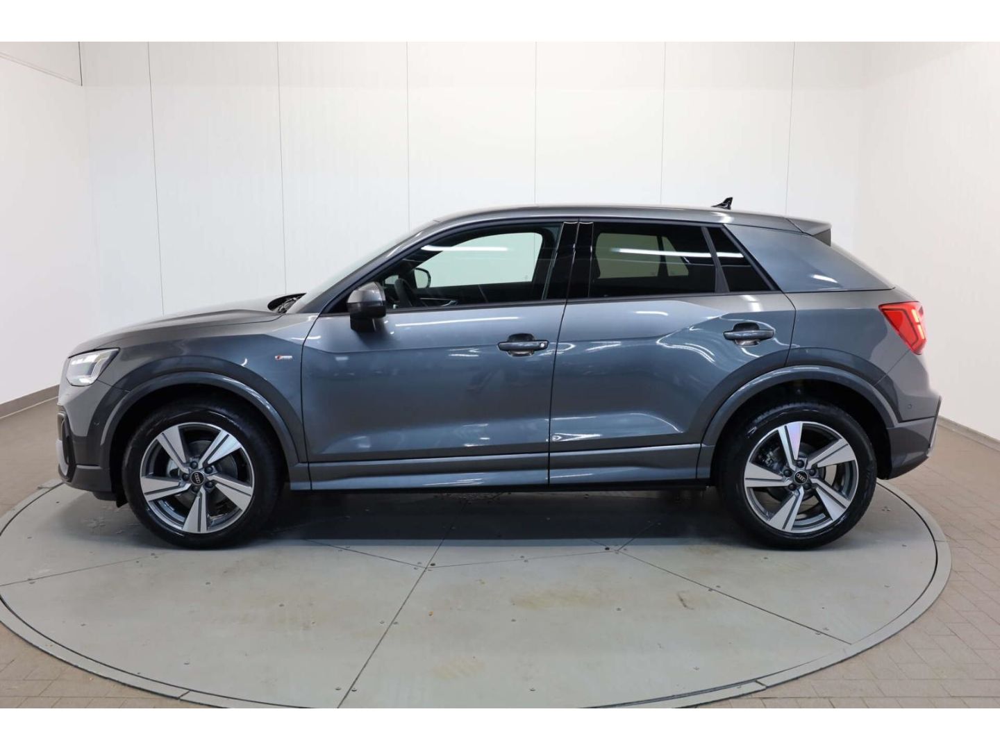 Audi Q2 35 TFSI S line foto 5