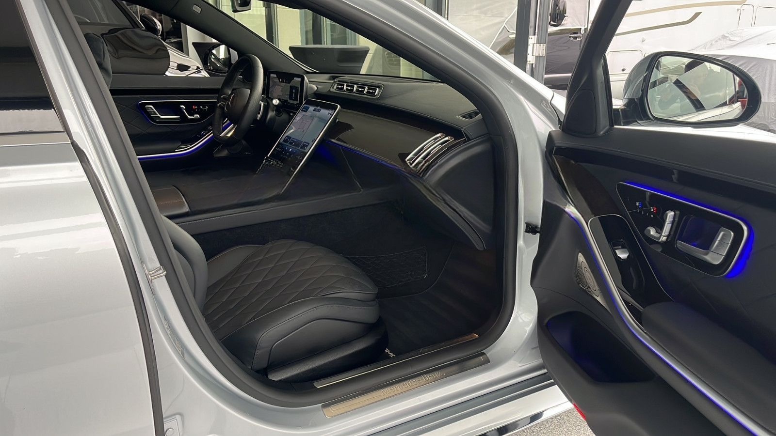 Mercedes-Benz S400d 4M LANG AMG+20"|NAPPA RAUTE|PANO|STANDHZ foto 14