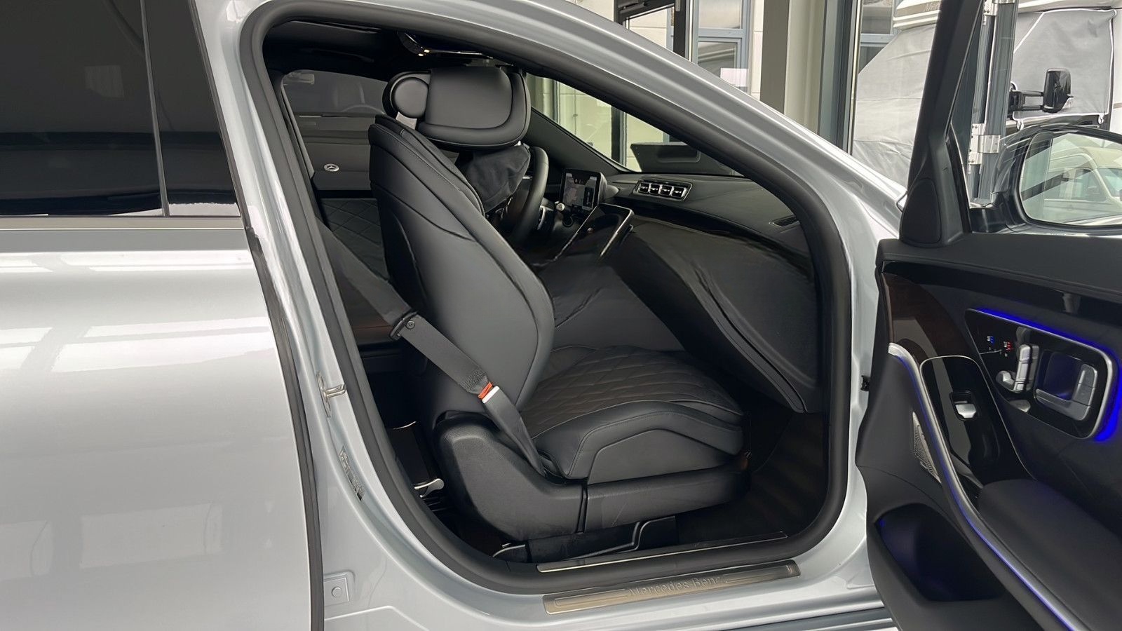 Mercedes-Benz S400d 4M LANG AMG+20"|NAPPA RAUTE|PANO|STANDHZ foto 23