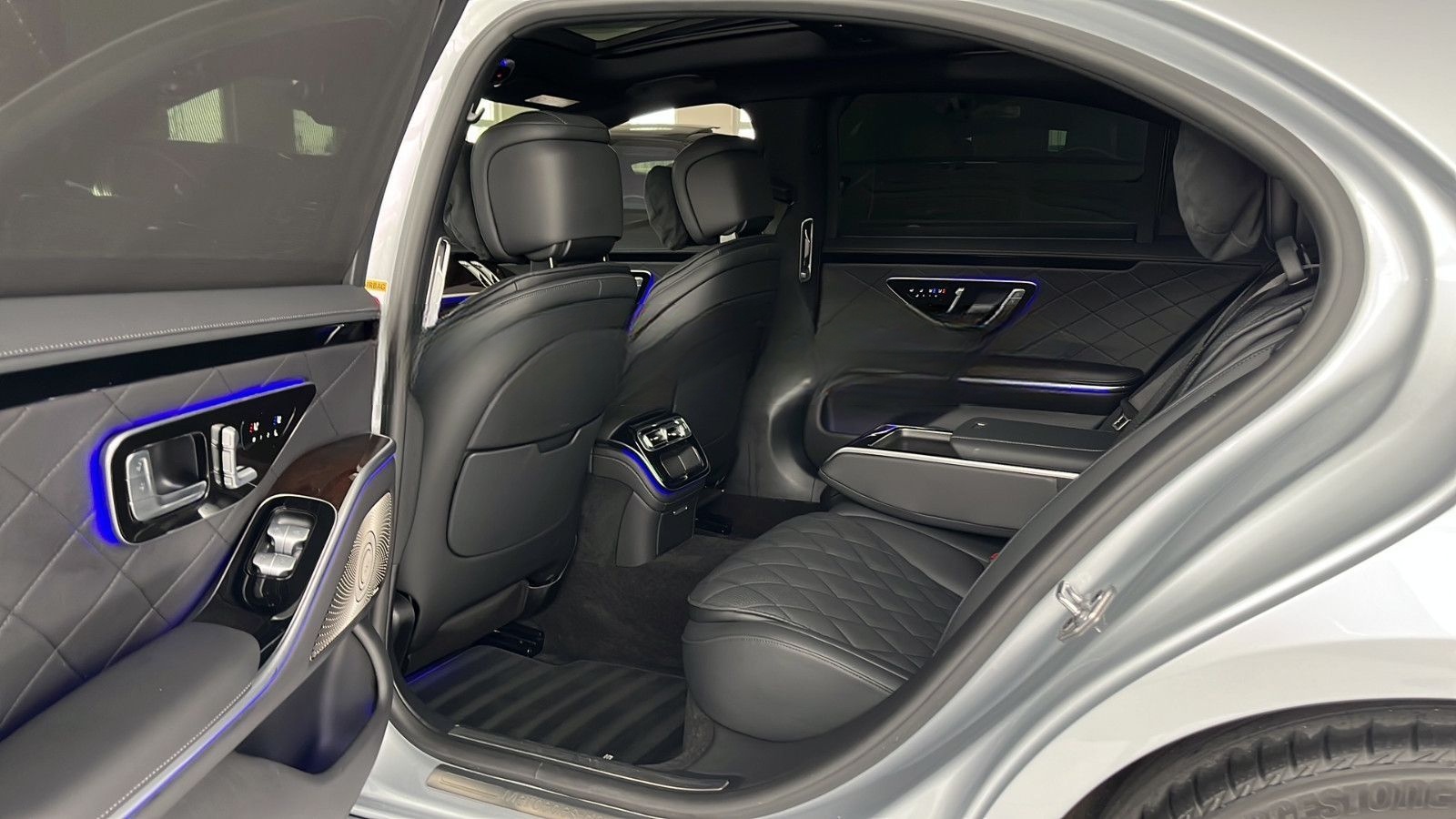 Mercedes-Benz S400d 4M LANG AMG+20"|NAPPA RAUTE|PANO|STANDHZ foto 24