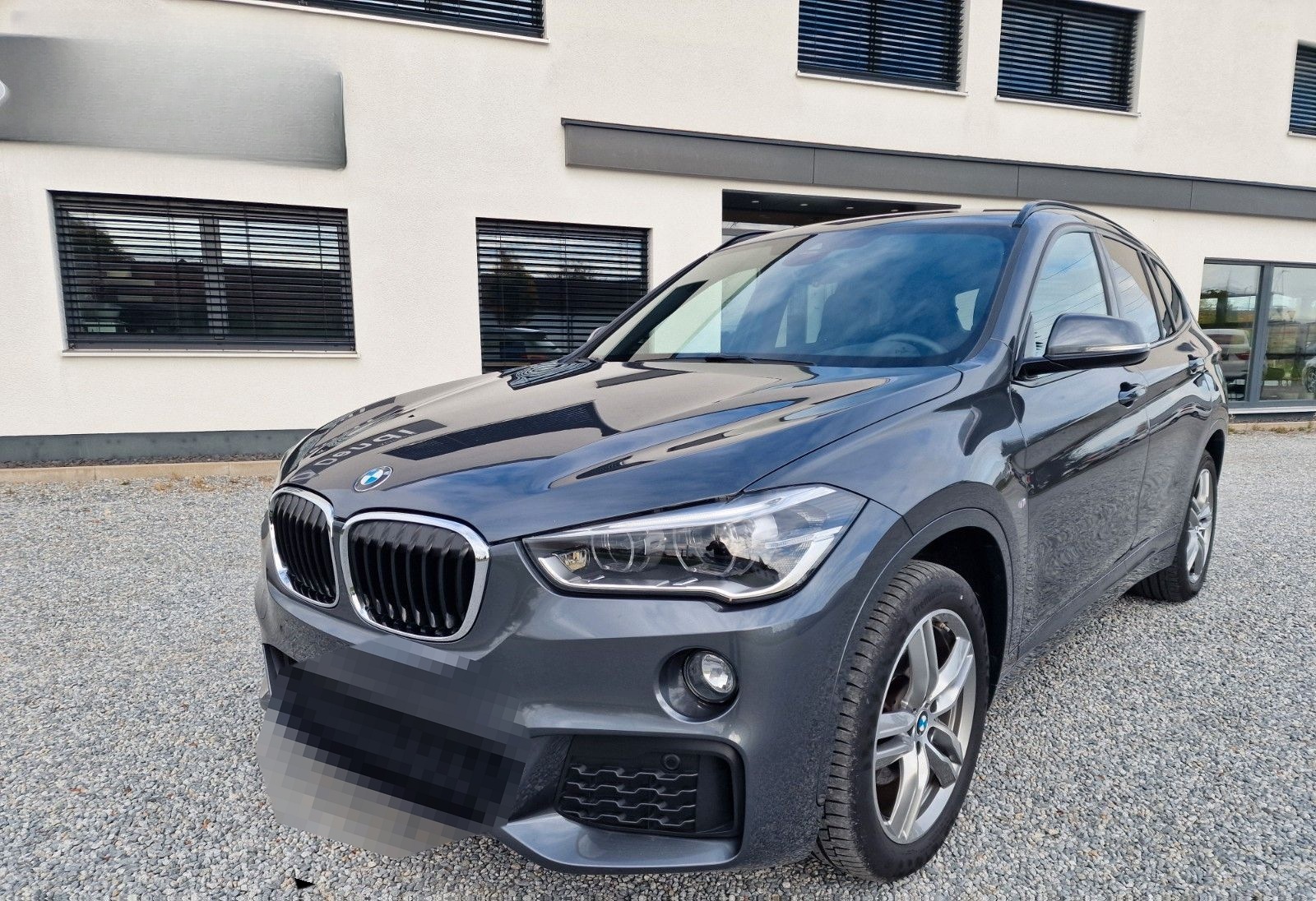 BMW X1 sDrive 18d M-Sport *Navi*LED*HUD*HiFi*Driv.As foto 2