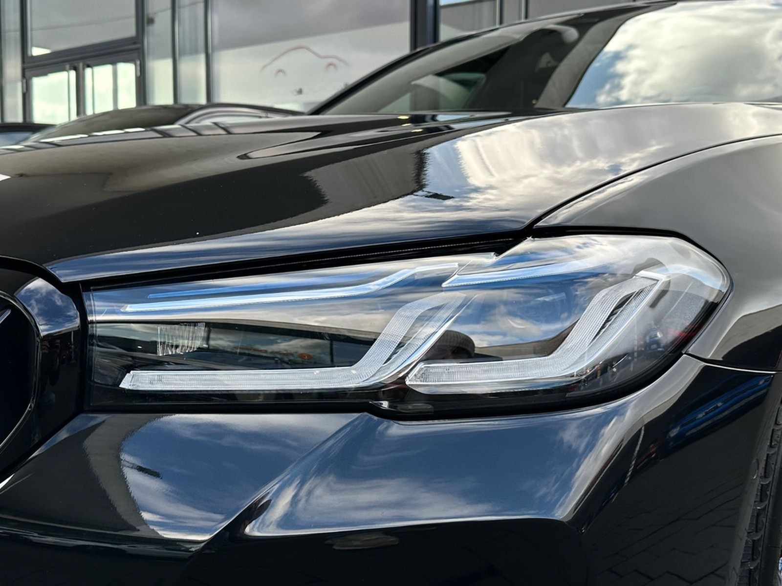 BMW 530i xDrive Touring M Sport | Panorama | Head-Up foto 11