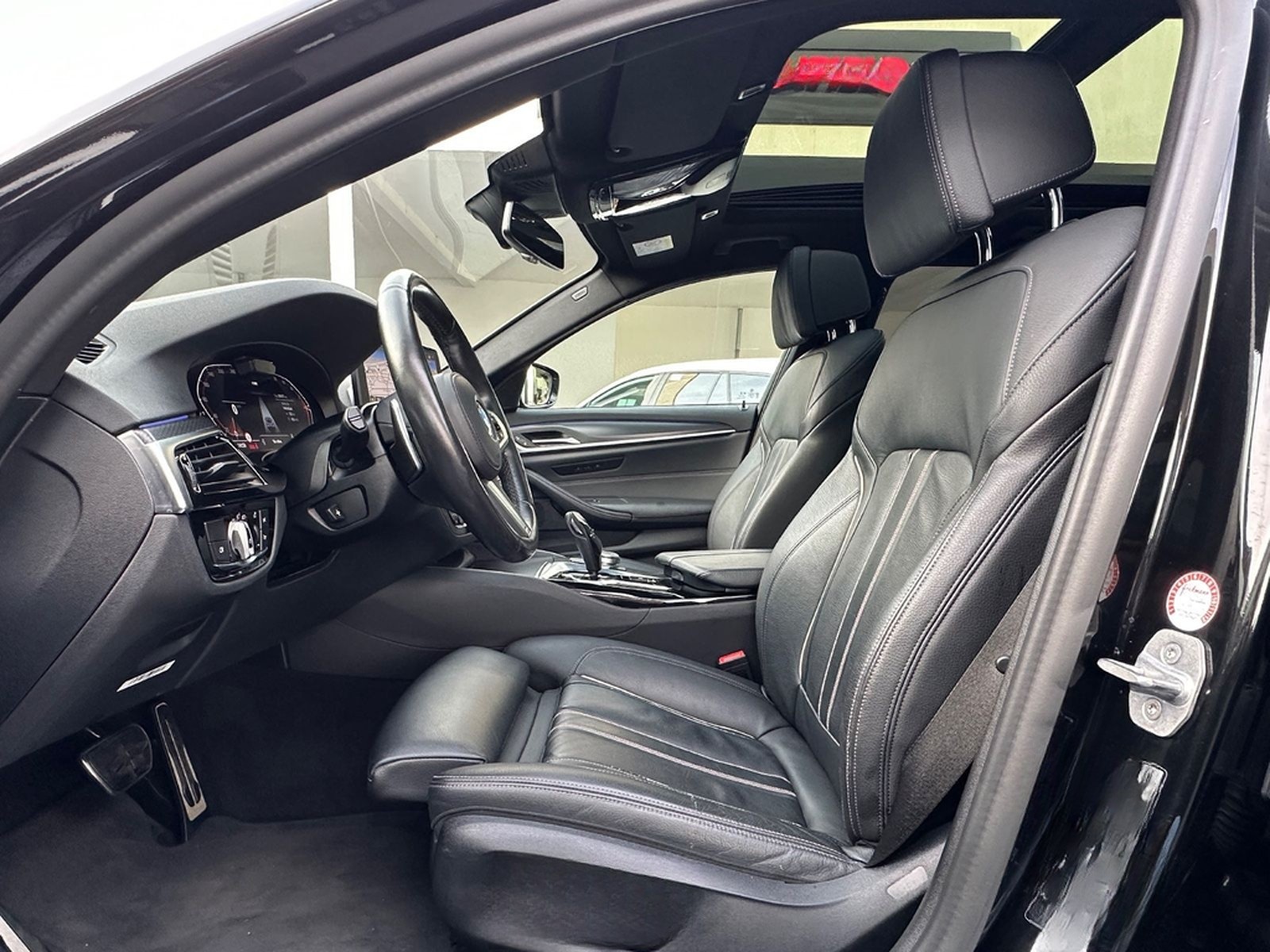 BMW 530i xDrive Touring M Sport | Panorama | Head-Up foto 12