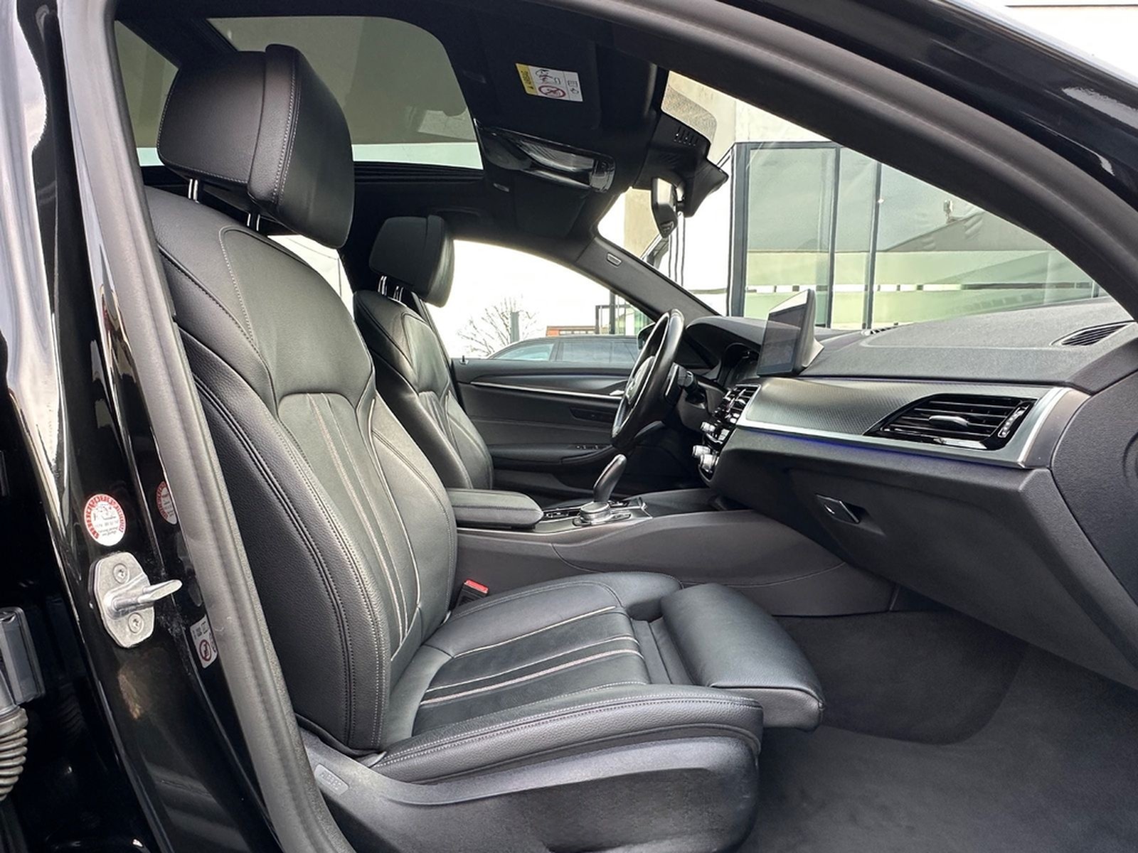 BMW 530i xDrive Touring M Sport | Panorama | Head-Up foto 16
