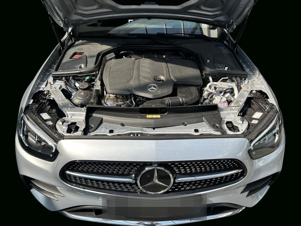 Mercedes-Benz E 300 de T-Modell AMG Line ACC LED Navi Pano SD foto 11