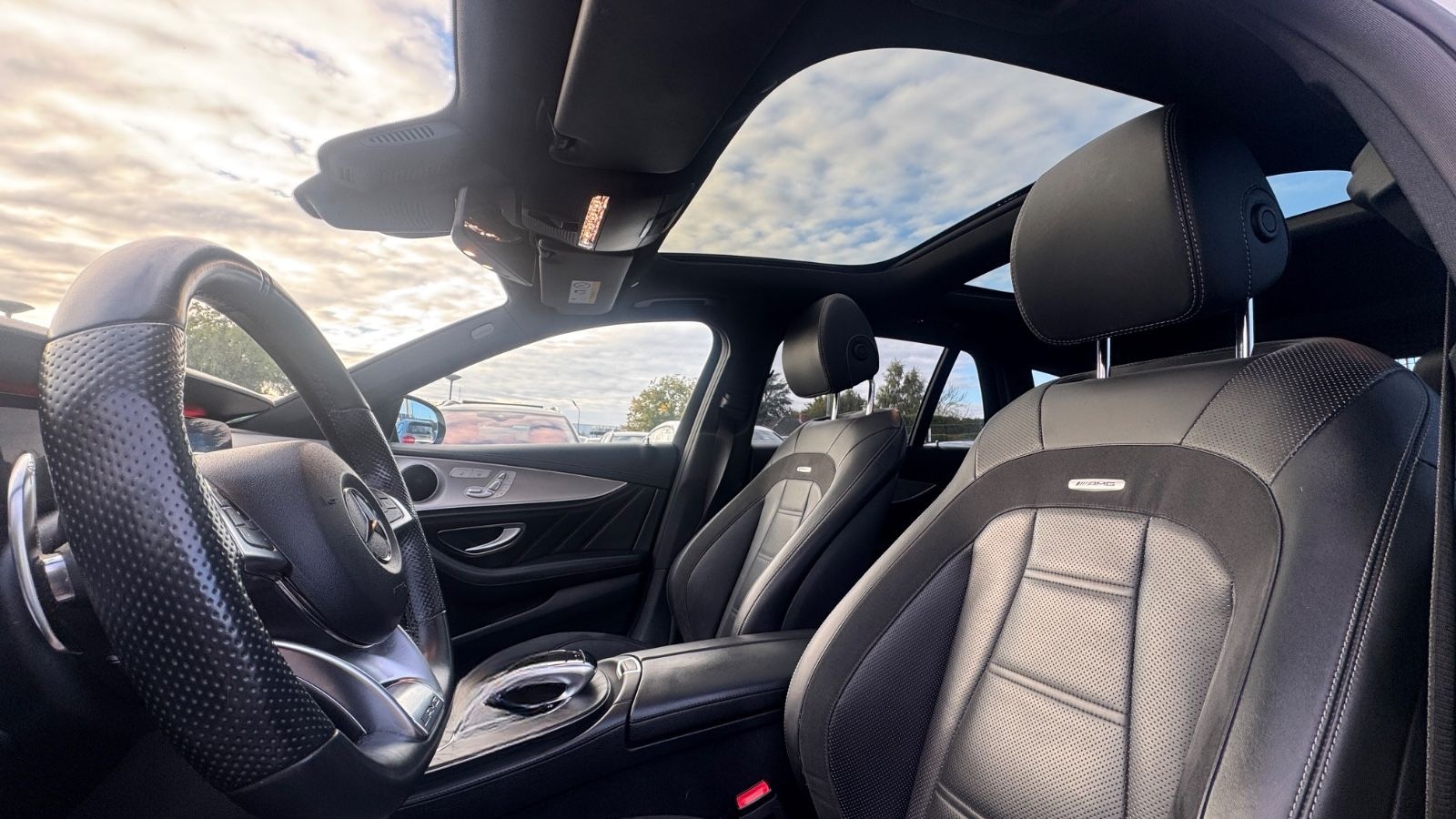 Mercedes-Benz E 63 AMG T 4Matic | WIDESCREEN | PANO | 360° foto 14