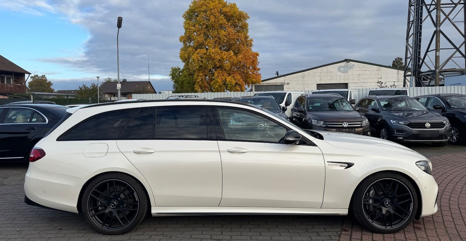 Mercedes-Benz E 63 AMG T 4Matic | WIDESCREEN | PANO | 360° foto 5