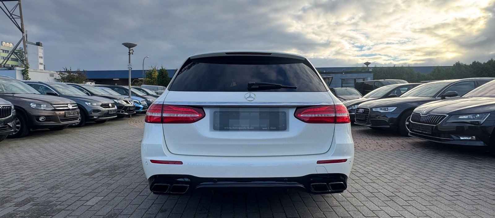 Mercedes-Benz E 63 AMG T 4Matic | WIDESCREEN | PANO | 360° foto 6
