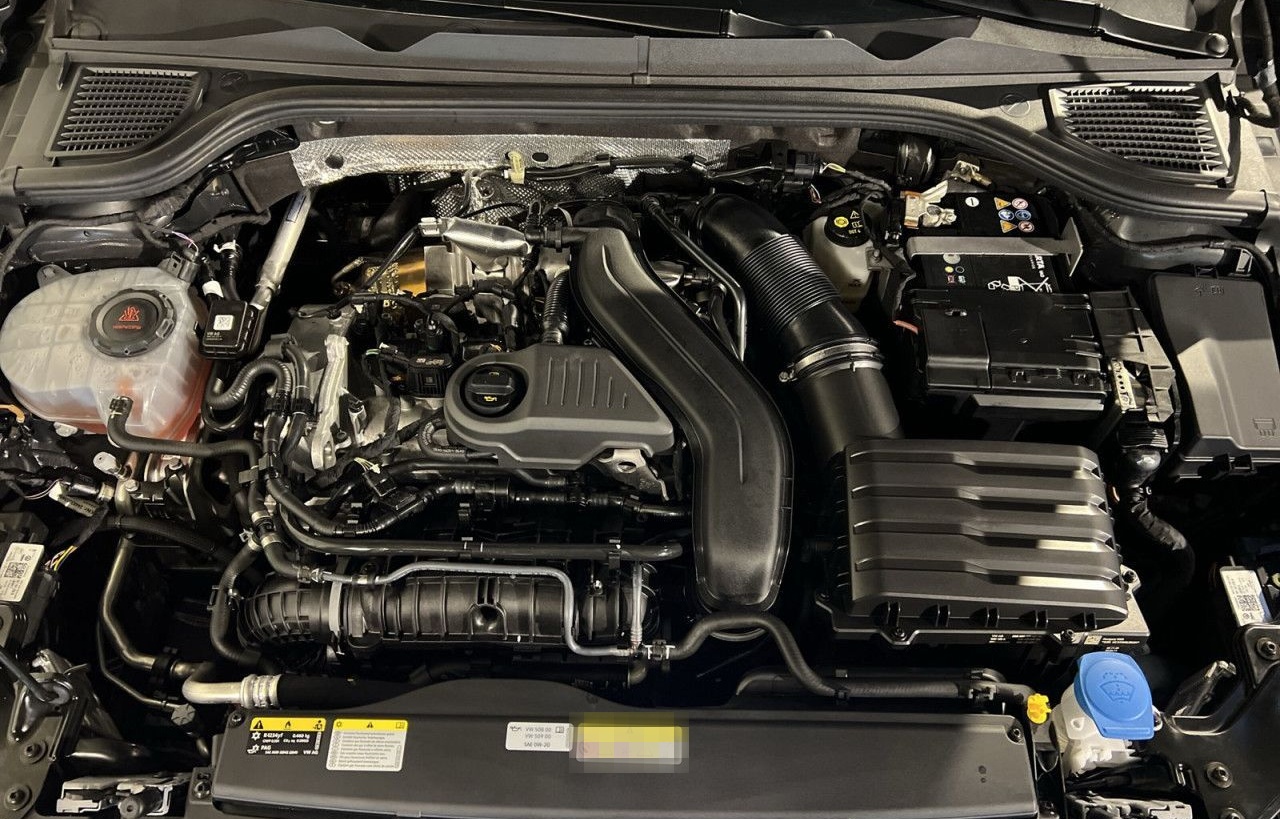 Volkswagen Golf GOAL 1.5 eTSI DSG LED ACC foto 15