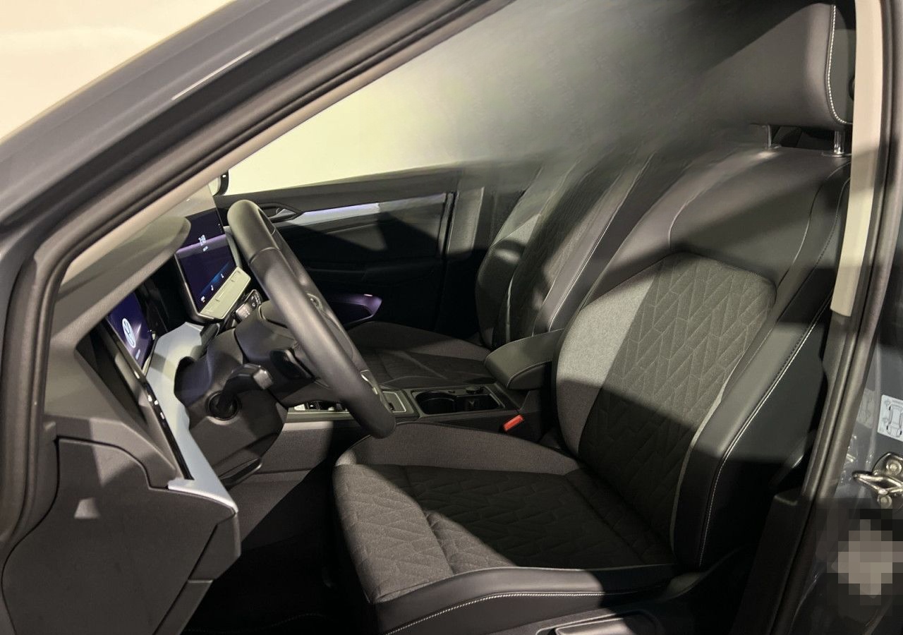 Volkswagen Golf GOAL 1.5 eTSI DSG LED ACC foto 6