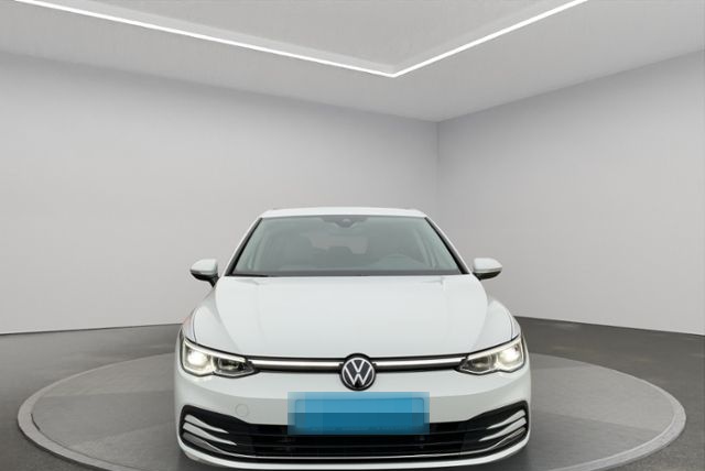 Volkswagen Golf VIII 1.5 eTSI DSG Style NAVI+LED PLUS+KAMER foto 17