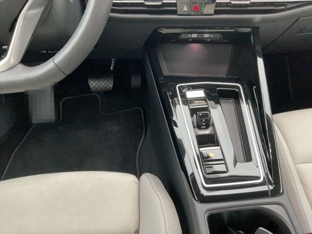 Volkswagen Golf VIII 1.5 eTSI DSG Style NAVI+LED PLUS+KAMER foto 8