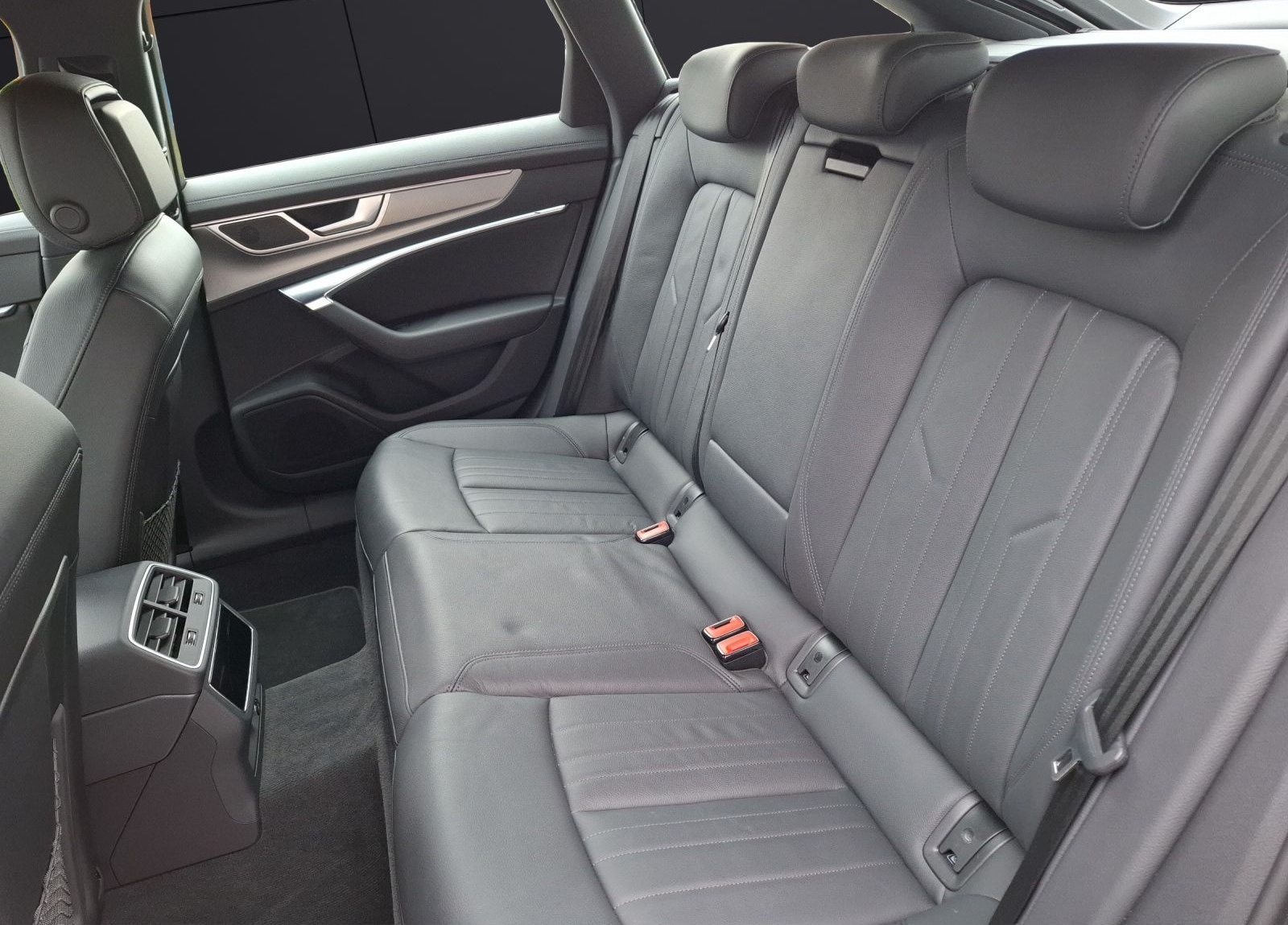 Audi A6 Avant 50 TDI design quattro LED Navi AVC Lede foto 11