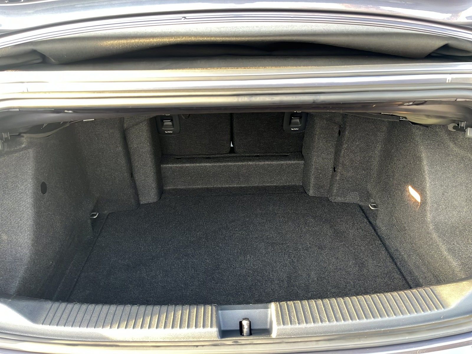Volkswagen T-Roc Cabriolet R-Line 1.5 TSI DSG foto 13