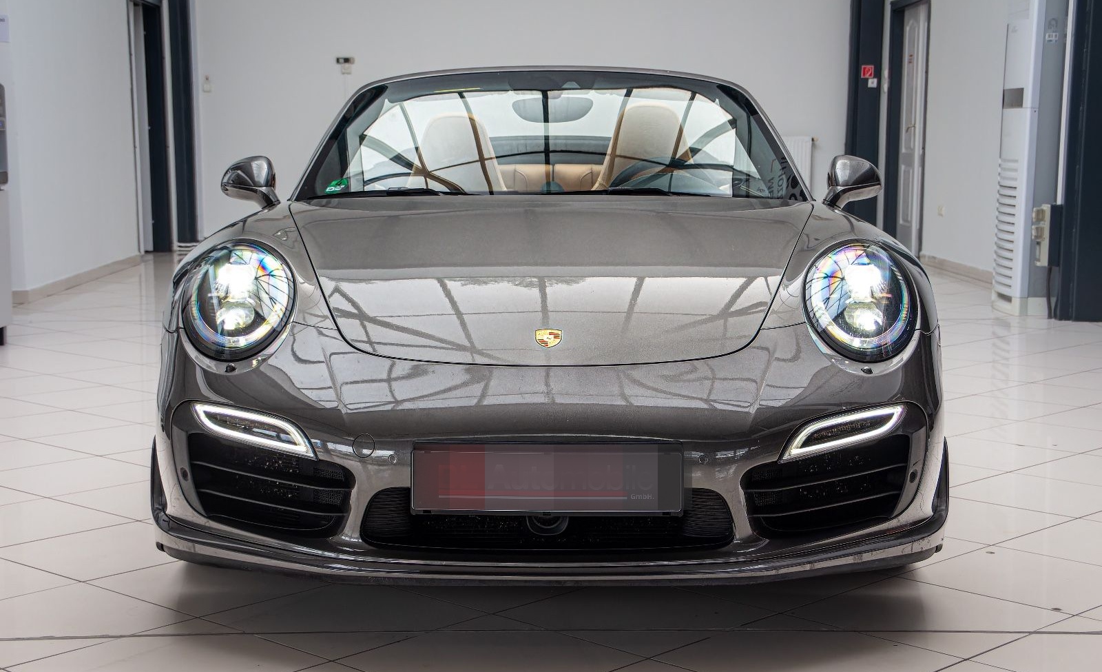 Porsche 911 Turbo S Cabrio KERAMIK.CHRONO.BURM.TV.KAMERA foto 2