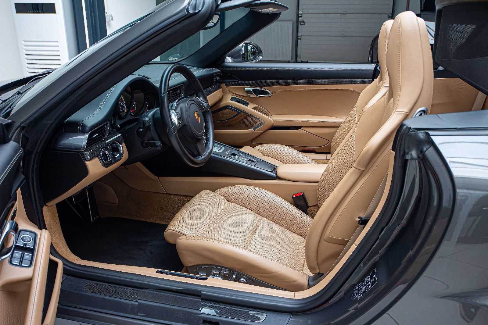 Porsche 911 Turbo S Cabrio KERAMIK.CHRONO.BURM.TV.KAMERA foto 14