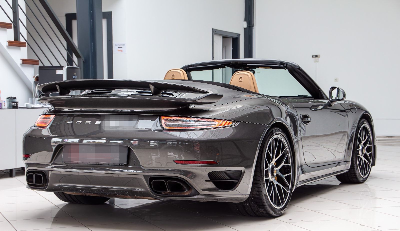 Porsche 911 Turbo S Cabrio KERAMIK.CHRONO.BURM.TV.KAMERA foto 6