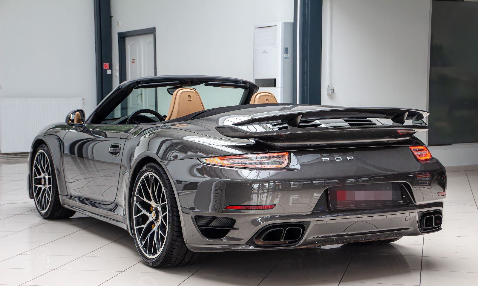 Porsche 911 Turbo S Cabrio KERAMIK.CHRONO.BURM.TV.KAMERA foto 8